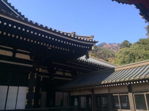 %e5%9b%9e%e5%bb%8a%e3%81%8b%e3%82%89%e7%a5%96%e5%b8%ab%e5%a0%82